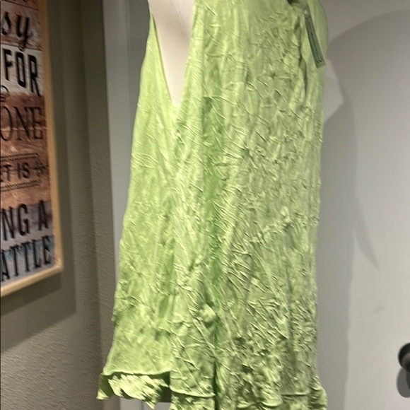 Vine Street Apparel Asymmetrical Green Tunic with Ruffles - Picture 14 of 16